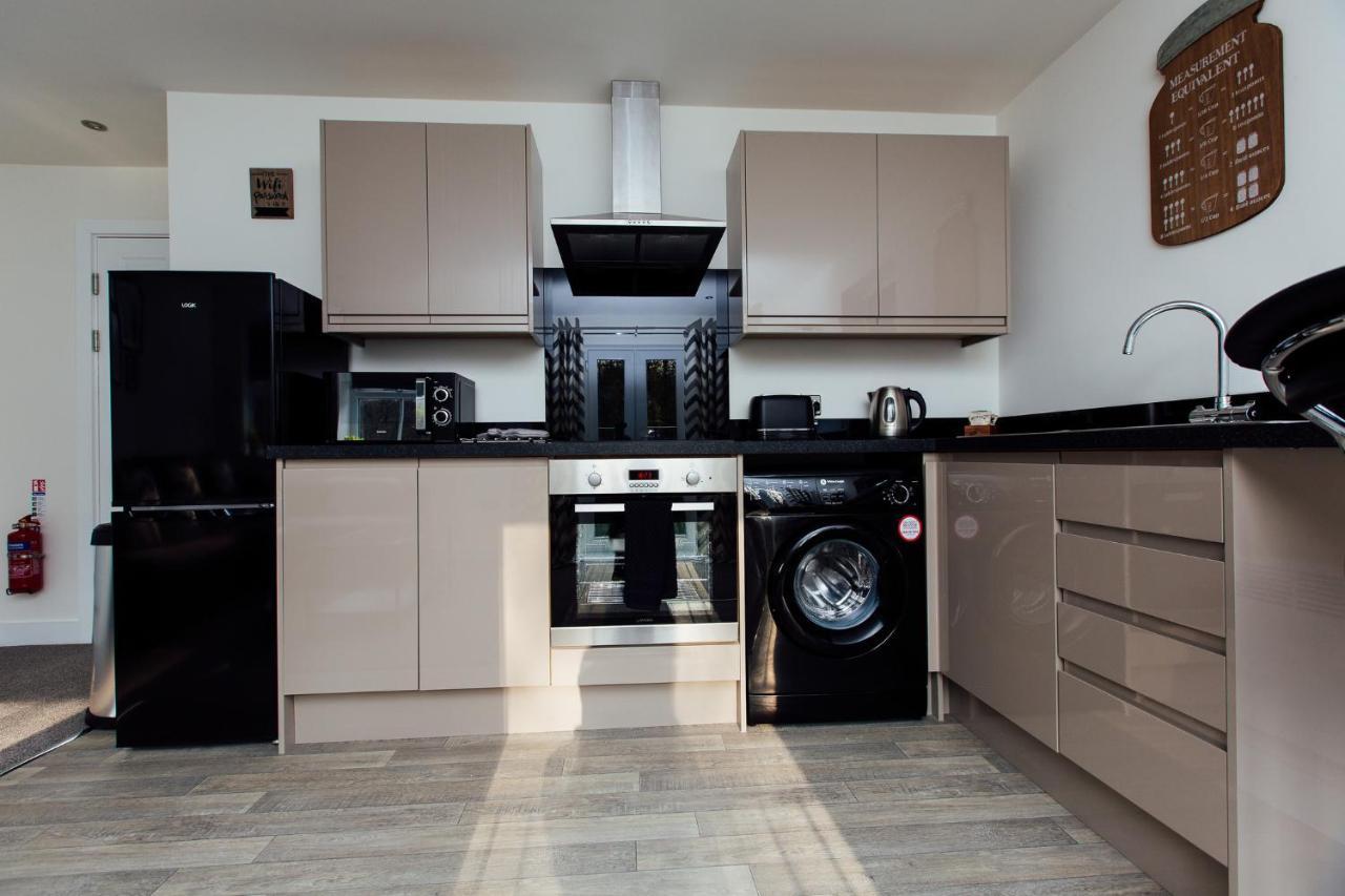 1 And 2 Bedroom Shield House Apartments Sheffield Centre Exterior foto